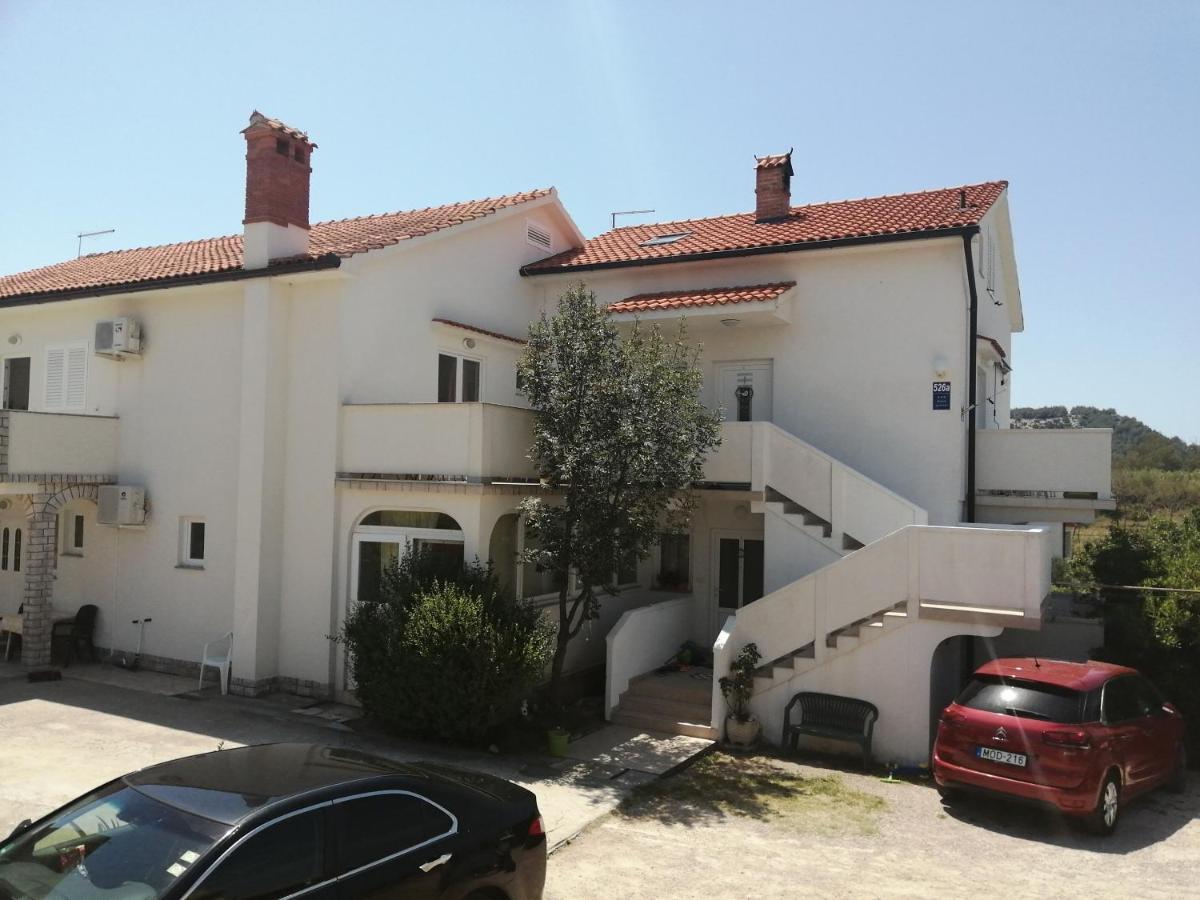 Apartmani Ana I Predrag โลปาร์ ภายนอก รูปภาพ